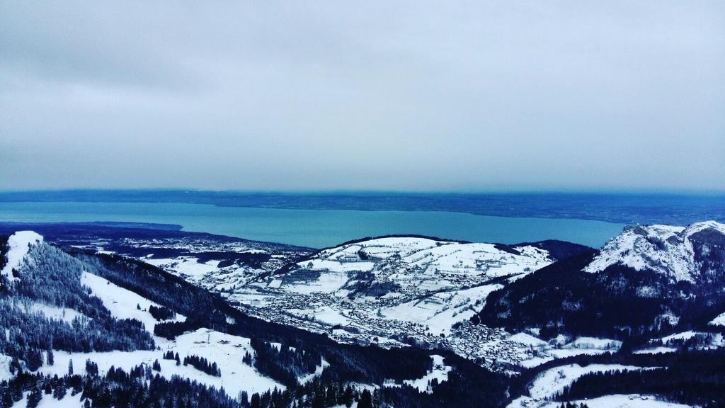 Entre Lac Et Montagnes Bernex Exteriör bild